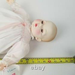 Vintage Madame Alexander Baby Victoria doll withoriginal clothing box 1966 5748 #1