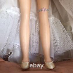 Vintage Madame Alexander Doll Elise Wedding Bride #1685 Brown Hair/Eyes 18 NIB